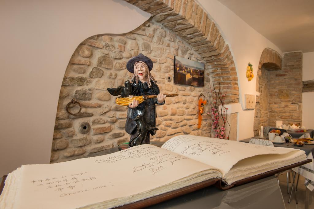 B&B Le Streghe Benevento Dış mekan fotoğraf